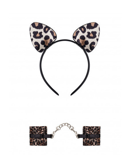 Cuffs and ears with an animal motif